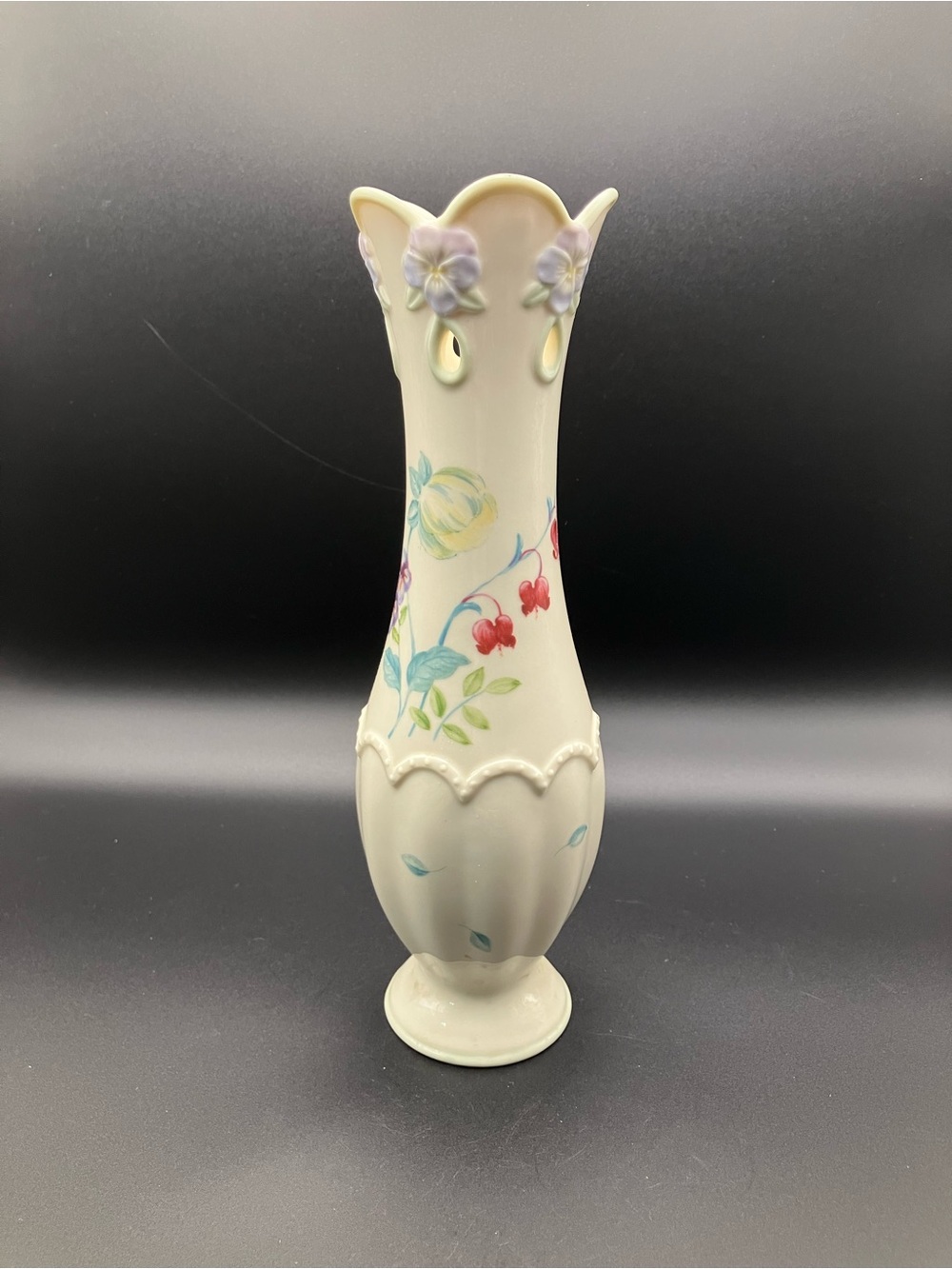 Lenox Spring Bouquet Bleeding Heart Vase Scalloped Rim